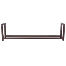 Sapateira robusta, independente, com estrutura expansível e design moderno, ideal para quartos e entradas.