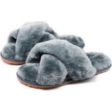 Ademende slippers met open teen voor dames, ontwerp met gekruiste bandjes en zachte pluche voering, vaste schoenvorm, inlegzool van traagschuim,