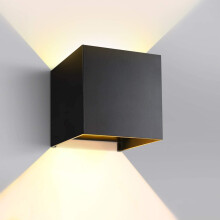 Elegante lampada da parete per esterni, applique moderna con fascio luminoso regolabile in altezza, corpo in alluminio di alta qualità,