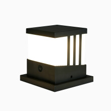 Solarbetriebene Außenleuchte mit automatischer Nachtaktivierung, modernem Industriedesign und einfacher Installation.