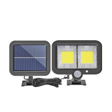 Miljøvenlig projektør, soldrevet udendørslampe med delt solpanel, vandtæt til alle vejrforhold, energibesparende