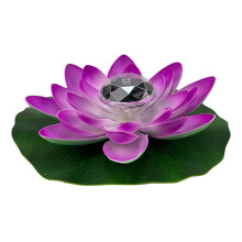 Luminária de lótus com mudança de cor, bateria inclusa. Esta luminária flutuante cria uma exibição vibrante para decorar jardins, pátios e