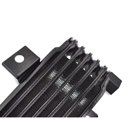 New High Quality Car Engine Radiator MB033779 for 2nd Generation V33 V 2