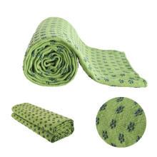 Towel for Yoga Yoga Mat Towel NonSlip with Rubber Grip Tips. 61 cm x 183 cm. Green