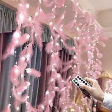 Décoration boa en plumes pour les fêtes, conçue pour les adolescentes pour ajouter une touche glamour, idée cadeau parfaite avec LED sûres et