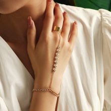 Kristallarmbänder, goldene Handgelenk-Armreifen, Fingerringe, Handaccessoires für Frauen und Mädchen - -I