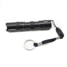 Lampe torche LED robuste, ultra-lumineuse, résistante à l'eau et à longue durée de vie, avec mise au point réglable, idéale pour les situations