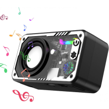 Kabellose Outdoor-Lautsprecher, Audio für Zuhause, tragbarer, wiederaufladbarer 3D-Surround-Sound-Lautsprecher mit farbiger LED fü