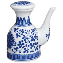 Ceramic Soy Sauce Dispenser with Lid for Oil Vinegar Seasoning Storage in Kitchen or Restaurant