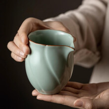220ml Retro Ceramic Kung Fu Tea Set Fairness Pitcher for Elegant Tea Ceremony Serving