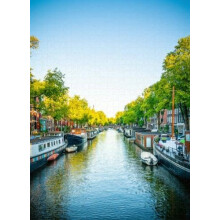 Auringonlasku Amsterdamin kaupungin yllä 1000-palan palapeli, jossa kirjaimia takana, vaikea ja siisti maisemapalapeli