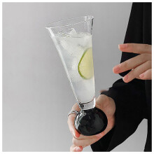 Martini Glass Set of 2 Elegant Crystal Cocktail Glasses for Parties and Champagne Drinks