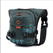 Marsupio versatile, dal design tattico per molteplici usi.