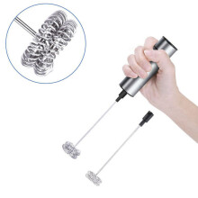 Mousseur à lait à piles, rechargeable par USB pour une réutilisation pratique, double fouet à ressort pour une mousse onctueuse, fonctionnement