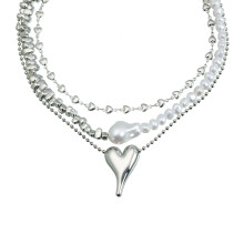 Fashion Forward Metal Heart Necklace With Synthetic Pearls
