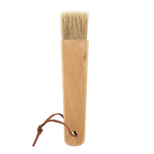 Brosse à poussière multi-usages : conception ergonomique avec manche en bois durable et poils doux non abrasifs pour un nettoyage sans effort