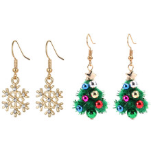 Orecchini natalizi da donna, orecchini festivi con design ispirato agli accessori natalizi, orecchini pendenti ideali come regali di Natale, leggeri