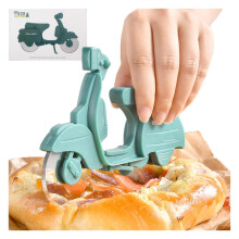 Motorcycle Pizza Cutter, Funny Stainless Steel Pizza Roller with Dual Sharp Wheel Stand, Green