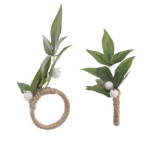 Servetringen in boerderijstijl, rustieke servetringhouders met fris eucalyptusbladmotief voor bruiloftstafeldecoratie, natuurlijke houten kralen
