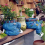 Vasos de flores criativos feitos com calças jeans e resina. 3