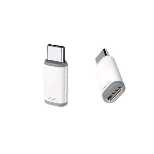 Adaptér Lightning (samice) na USB-C (samec). 2