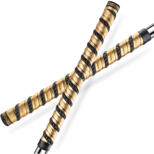 Standard replacement accessories. Comfortable putter grip with coated putter green. 2