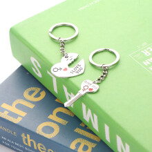 Valentijnsdagcadeauset voor stellen, creatieve cadeaus voor geliefden met sleutelhangers van zinklegering in de vorm van een hartpuzzel,