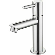 Luxe badkraan met hoge uitloop voor optimaal gebruiksgemak, voldoet aan de WaterSense-normen voor verantwoord watergebruik. Verbeter uw badervaring