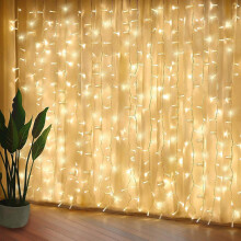 Lichterkette mit einstellbaren Beleuchtungsmodi, 300 LEDs, wasserdicht, batteriebetrieben mit Fernbedienung und Timer für die Innen- und