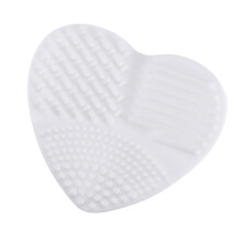 Heart Shaped Makeup Brush Cleaner Silicone Pad for Fast Deep Cleaning and Hygiene Maintenance