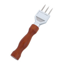 Stainless Steel Ice Chisel with Comfortable Wooden Grip for Smooth Ice Breaking in Bar and Kitchen