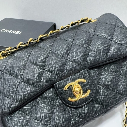 Classic Crossbody Shoulder Bag - Complete Package 1