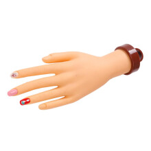 Flexible Fake Hand for Nail Art Training with Realistic Practice Experience and Reusable Manicure Model