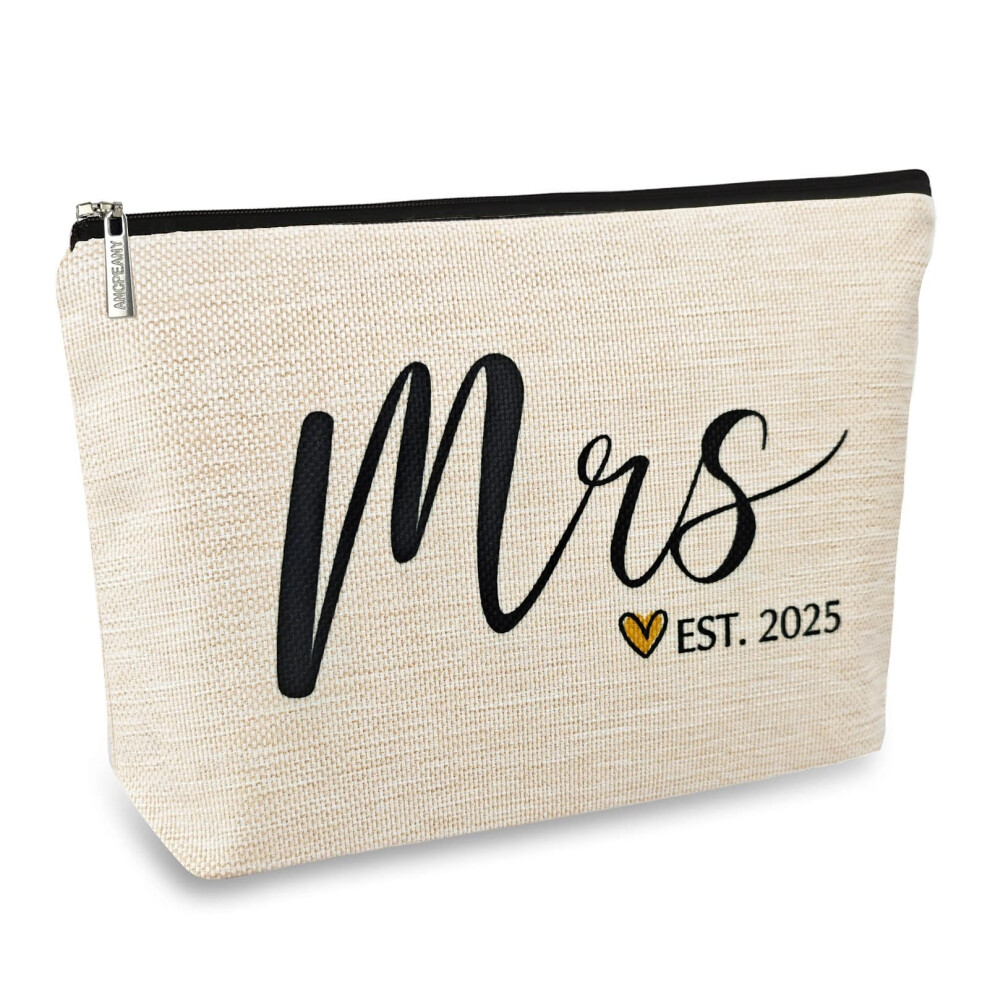 Bridal Makeup Bag Mrs EST 2025 Cosmetic Pouch for Bride Wedding Shower Gift Bachelorette Favor