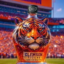 (Black cover) Popular Tiger Head Wine Bottle With Realistic Color Rendering Whiskey Bottle And Drinking Utensils