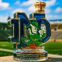 (University of Notre Dame crown cover) New Notre Dame-Crown Limited Edition Whiskey Bottle