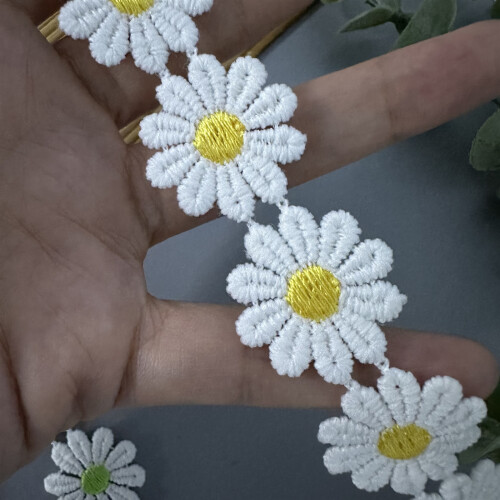 1 Yard bestickter Blumen-Spitzenbesatz, 25 mm breit,-Weiß 2