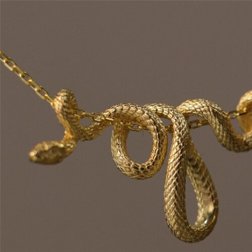 Collier Serpent Enroulé, Style Neutre et Cool, Sens Du Design Avancé, Créativité Unique. 2