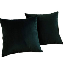 Décorez votre intérieur avec des housses de coussin décoratives en velours doux et uni. Leur tissu résistant garantit longévité et style, et