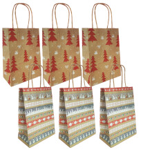 Bolsas de papel kraft ecológicas con temática navideña, resistentes y duraderas, ideales para envolver regalos. Diseño de base cuadrada.