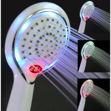 Soffione doccia a LED ecologico con gradiente multicolore, controllo della temperatura e display digitale in tempo reale per cucina e bagno.