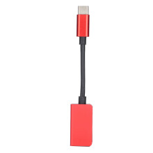 Adaptor pentru căști cu interfață de tip C, cu suport pentru ascultare și încărcare simultană, într-o construcție de cablu rezistentă și