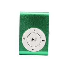 Tragbarer MP3-Musikplayer mit LCD-Bildschirm im Rückenclip-Design, kratzfestem Gehäuse und Mini-USB-Metallclip für Sport und alle Ihre Abenteuer.