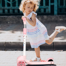 (Pink) Kids Scooter Height Adjustable with Flashing Wheels for Aged 2-6