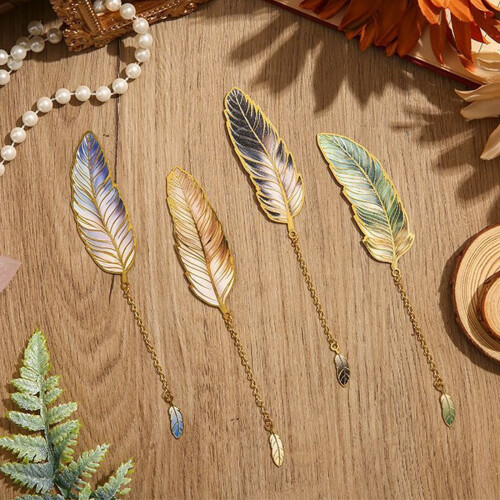 4 Pcs Retro Bookmarks with Pendant Feather Page Marker Reading 1