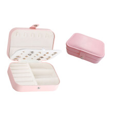 Platzsparende Reise-Schmuckbox, tragbarer Schmuckorganizer mit weichem Samtfutter, doppellagiges Design aus wasserdichtem PU-Leder, verstellbar