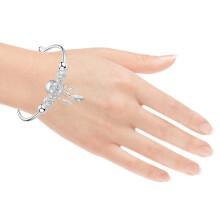 Dromenvanger kralenarmband voor dames, hypoallergene verstelbare armband met gladde kwastjes en veer, gepolijst legering polssieraad.