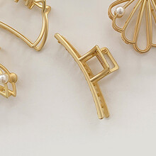Elegante französische Haarspange für Damen, vielseitig einsetzbar und langlebig, mit sicherem Halt, rutschfester, hohler, geometrischer Metallkralle