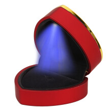 Boîte à bijoux luxueuse en forme de cœur, avec éclairage LED, idéale pour une demande en mariage, la Saint-Valentin, un anniversaire ou Noël.