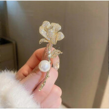 (XZ11) Bling Red Full of Rhinestone Heart Shape Brooch for Women Lovers Lapel Love Pins Christmas Love Pins Valentine Gifts